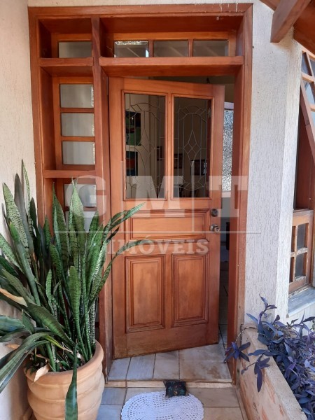 Sobrado à venda com 4 quartos, 640m² - Foto 1