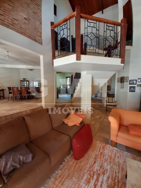Sobrado à venda com 4 quartos, 640m² - Foto 3