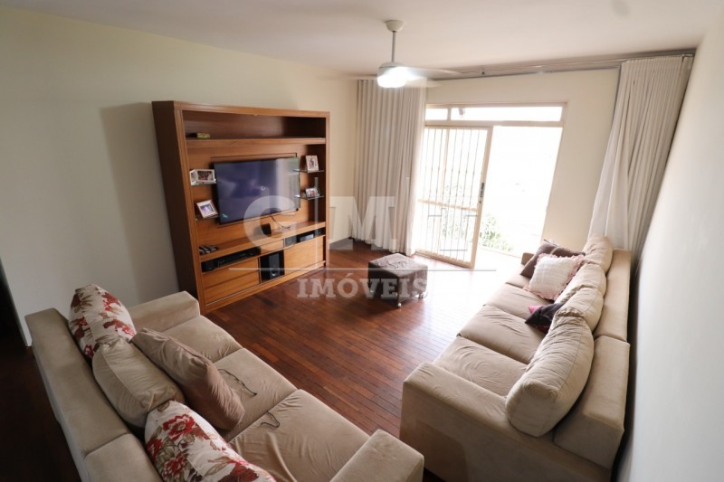 Apartamento à venda com 3 quartos, 136m² - Foto 2