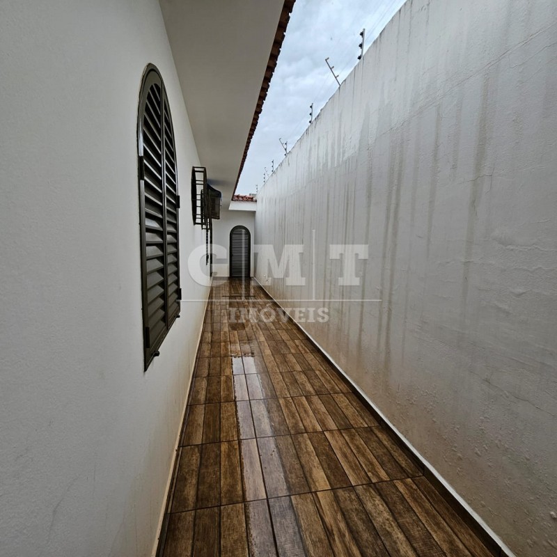Sobrado para alugar com 3 quartos, 271m² - Foto 9