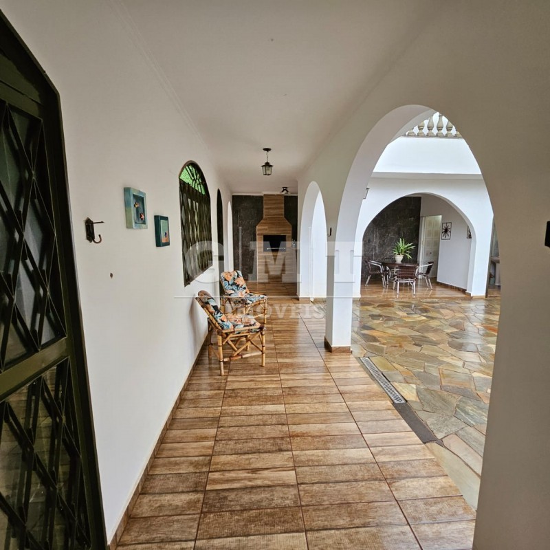 Sobrado para alugar com 3 quartos, 271m² - Foto 13