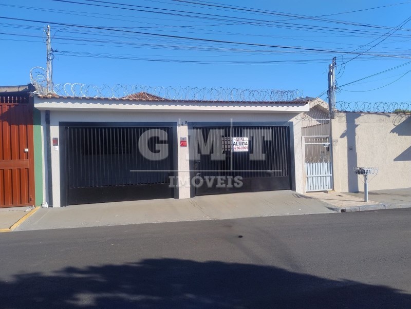 Casa para alugar com 2 quartos, 79m² - Foto 1