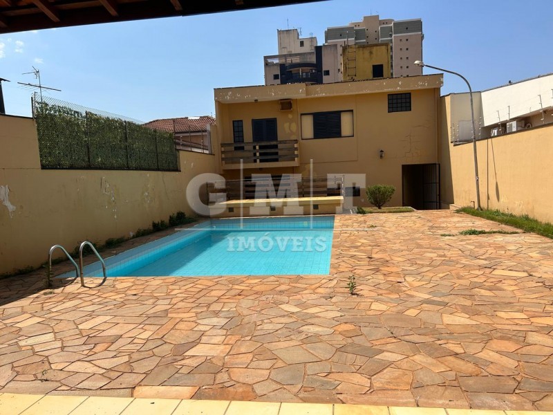 Sobrado, 3 quartos, 221 m² - Foto 2